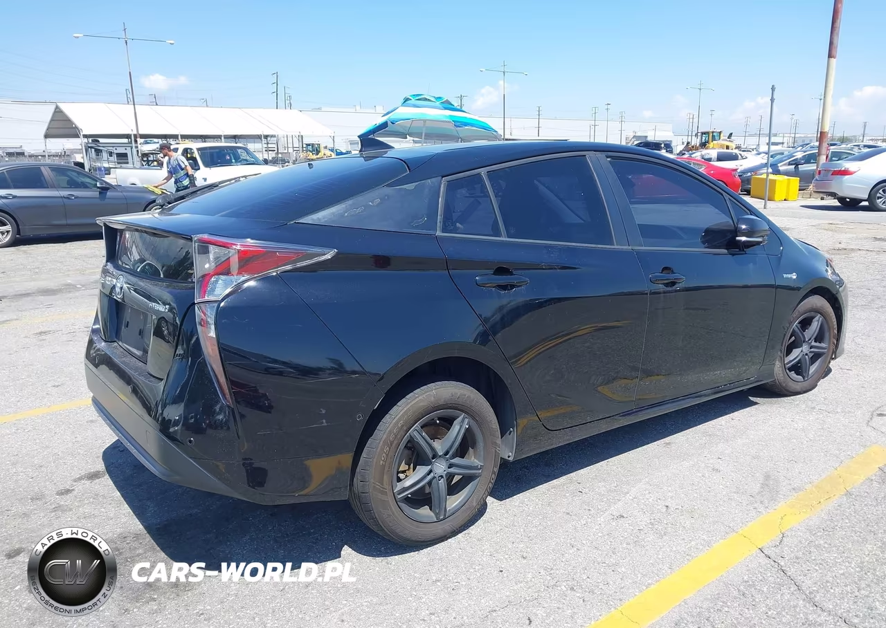 2018 Toyota Prius Two VIN:JTDKBRFU8J3604350 - 4