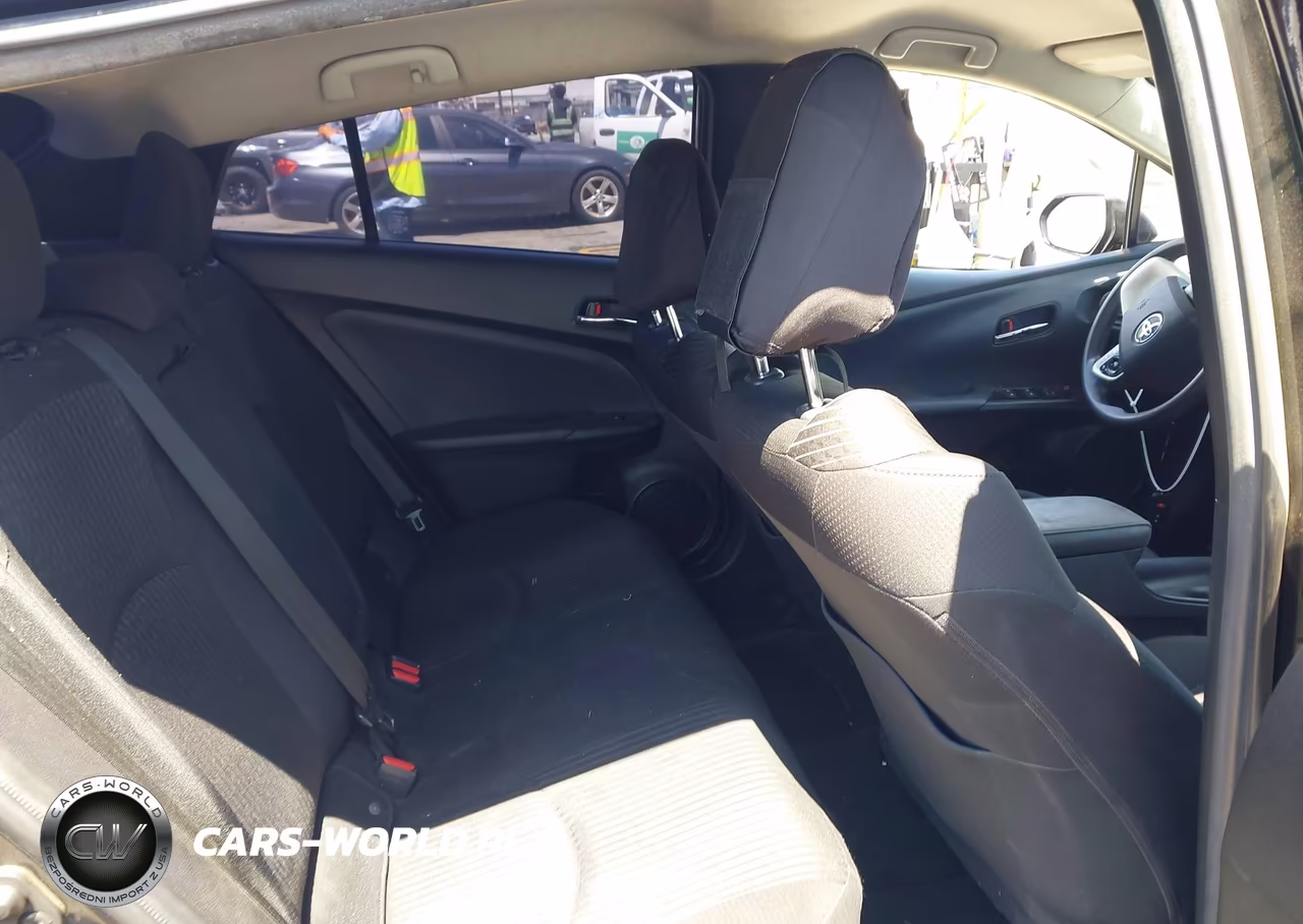 2018 Toyota Prius Two VIN:JTDKBRFU8J3604350 - 8