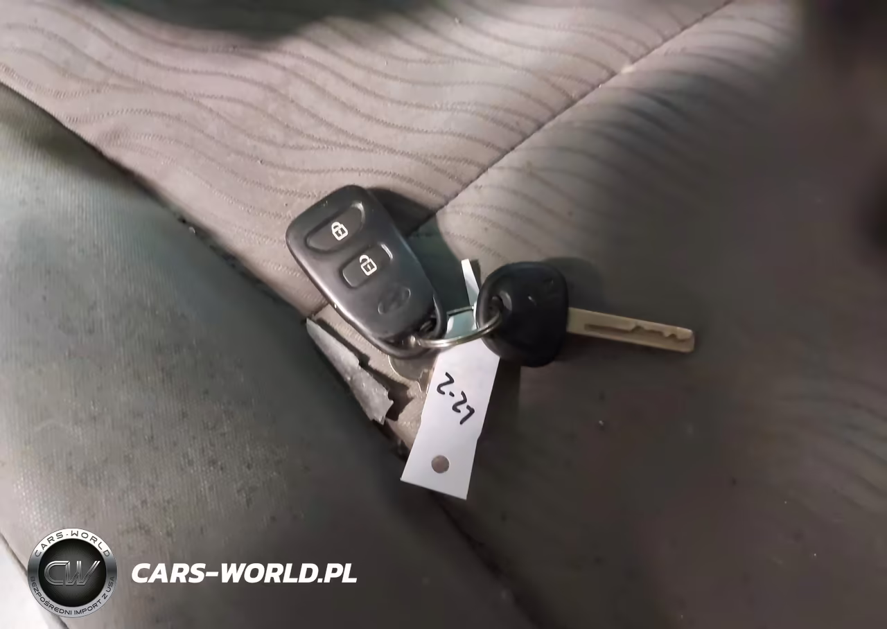 2012 Hyundai Accent Gls VIN:KMHCU4AE5CU141660 - 11
