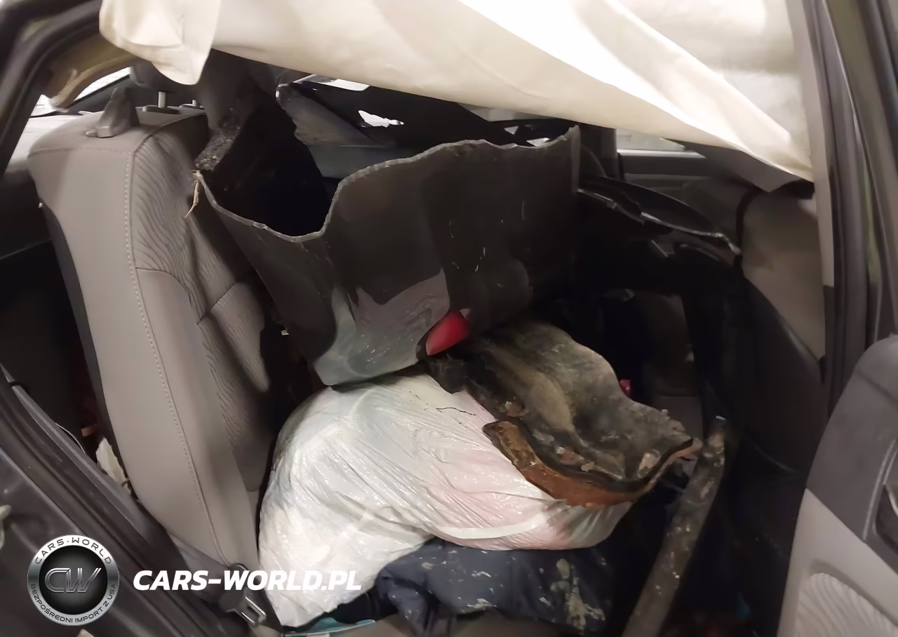 2012 Hyundai Accent Gls VIN:KMHCU4AE5CU141660 - 8