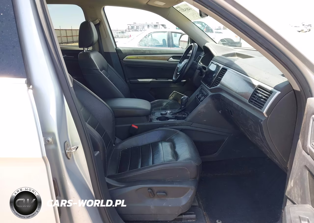 2018 Volkswagen Atlas 3.6L V6 Sel Premium VIN:1V2NR2CA2JC565943 - 5