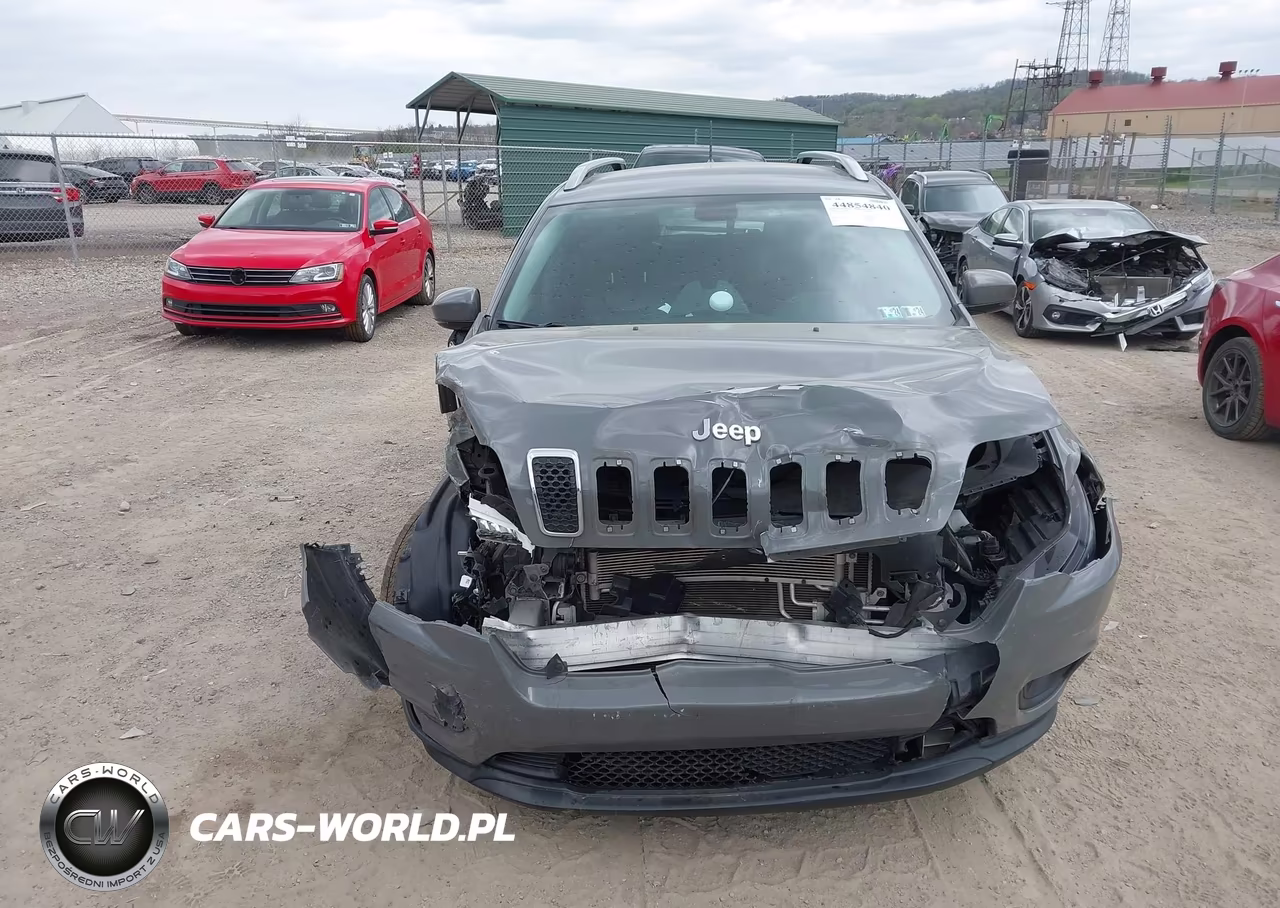 2020 Jeep Cherokee Latitude Plus 4X4 VIN:1C4PJMLB3LD624713 - 12