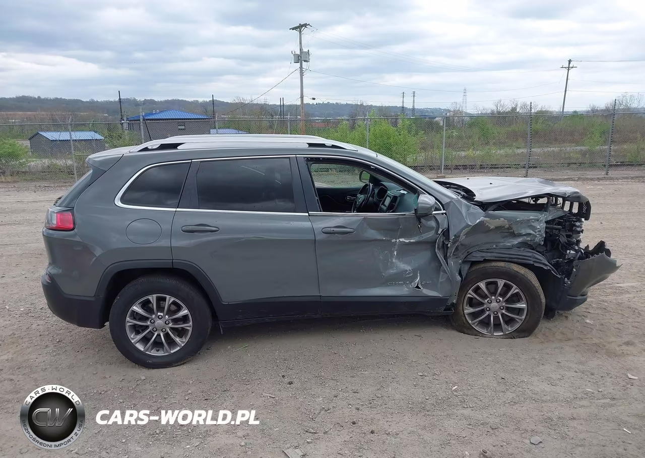 2020 Jeep Cherokee Latitude Plus 4X4 VIN:1C4PJMLB3LD624713 - 13