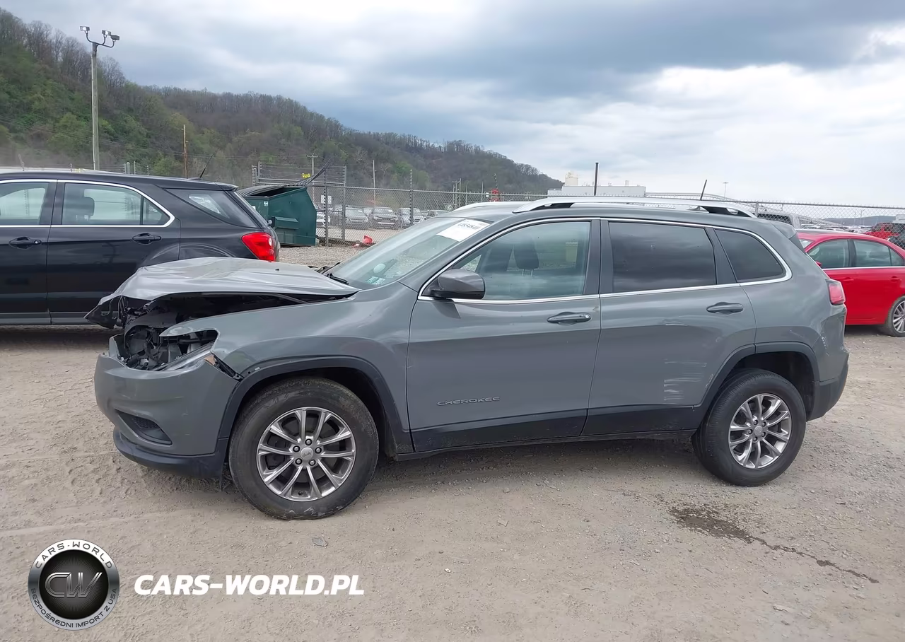 2020 Jeep Cherokee Latitude Plus 4X4 VIN:1C4PJMLB3LD624713 - 14