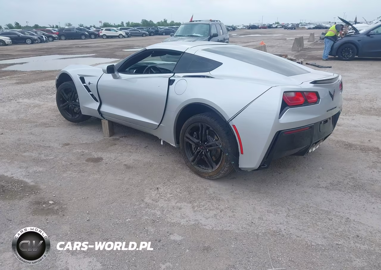 2016 Chevrolet Corvette Stingray VIN:1G1YB2D78G5120151 - 3