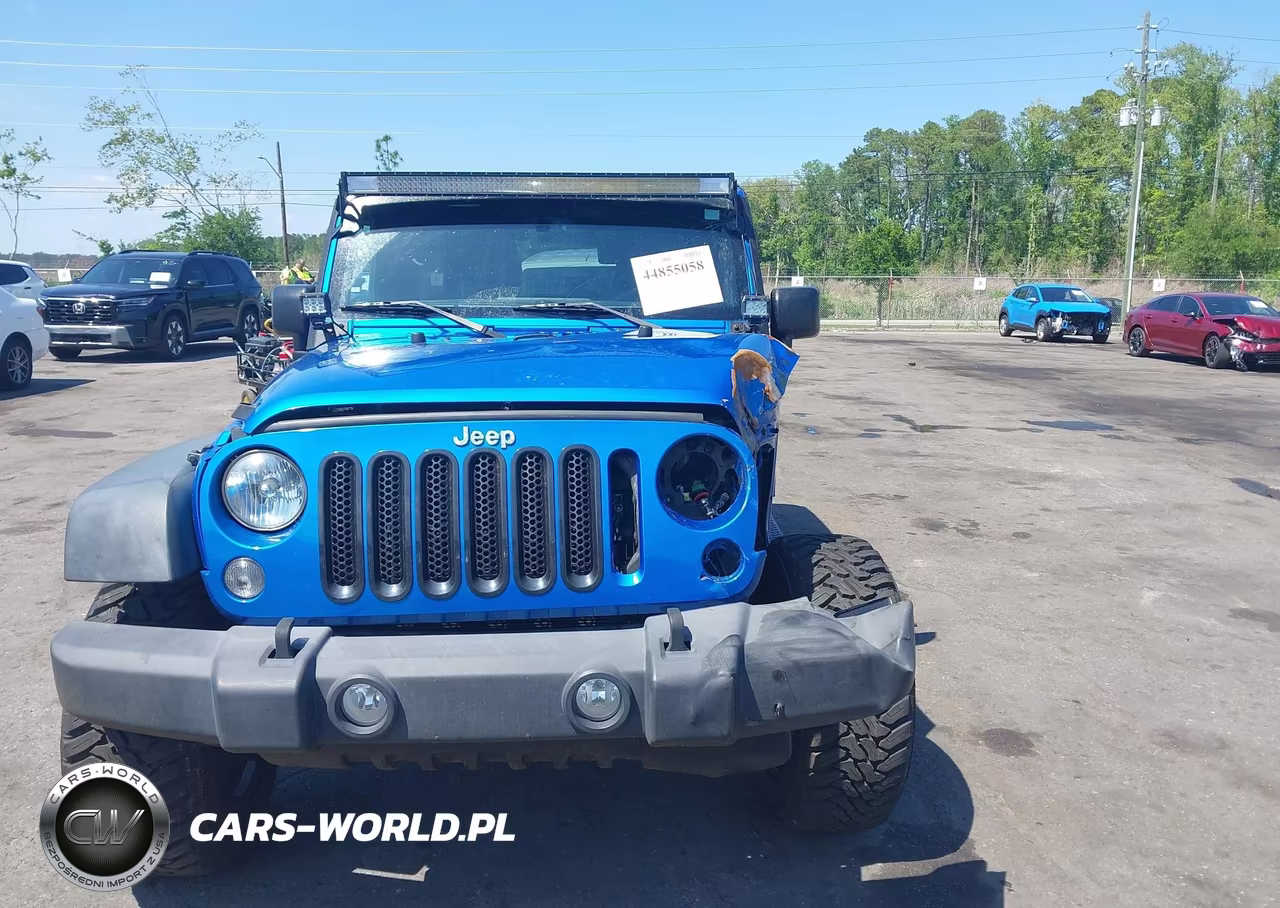 2015 Jeep Wrangler Unlimited Rubicon VIN:1C4BJWFG3FL580624 - 6