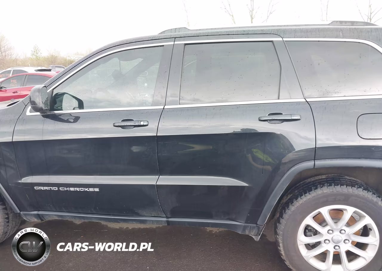 2014 Jeep Grand Cherokee Laredo VIN:1C4RJFAGXEC352253 - 13
