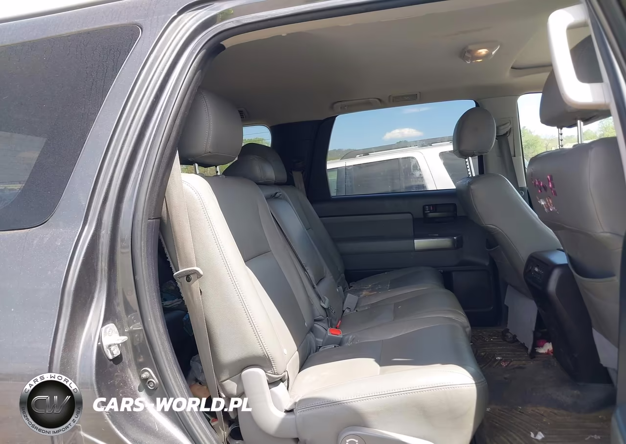 2019 Toyota Sequoia Sr5 VIN:5TDBY5G18KS169079 - 8