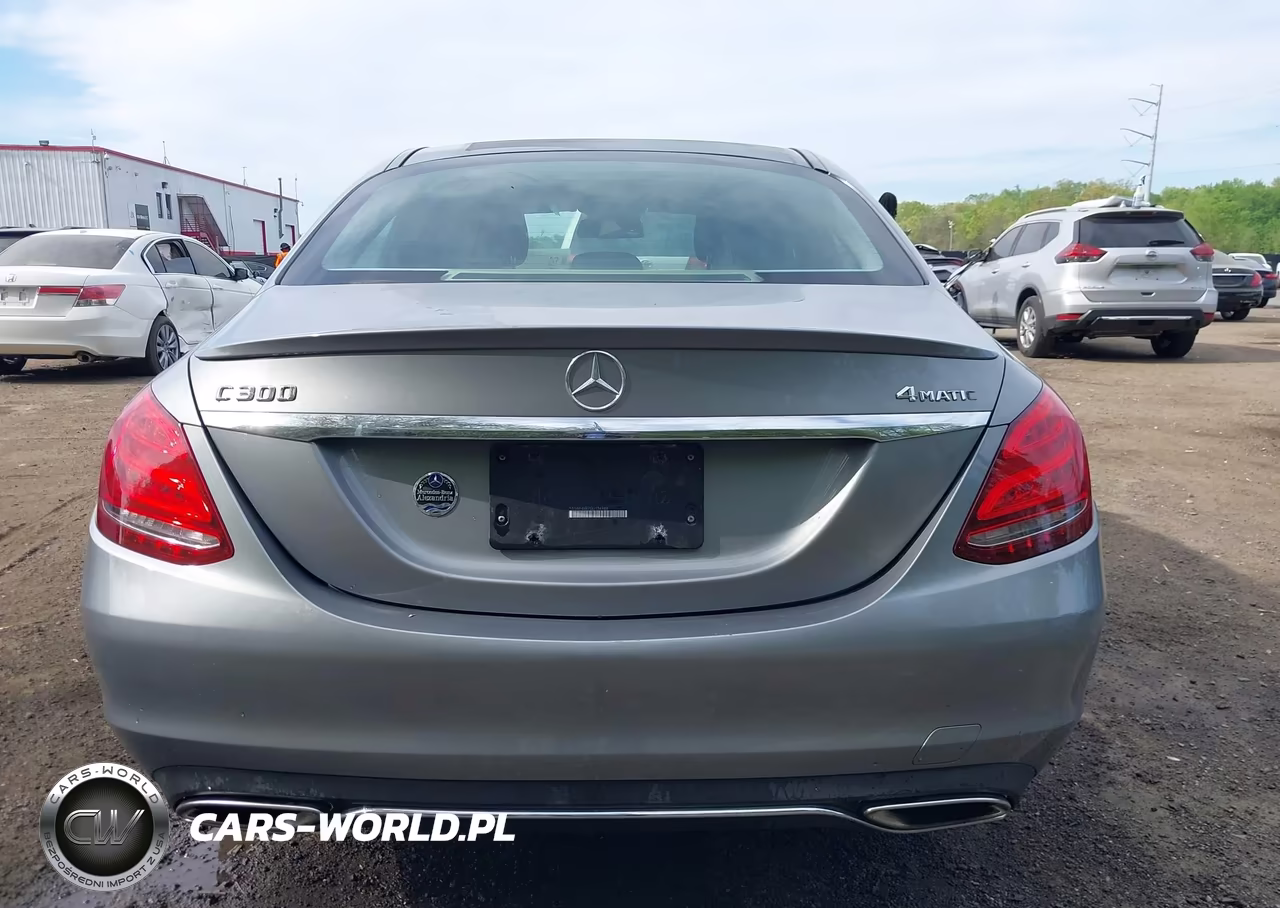 2016 Mercedes-Benz C 300 4Matic VIN:55SWF4KB7GU136988 - 16