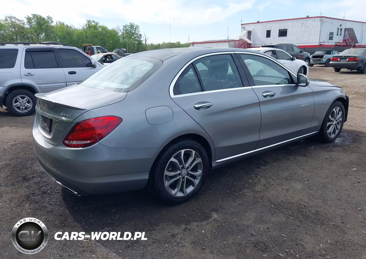2016 Mercedes-Benz C 300 4Matic VIN:55SWF4KB7GU136988 - 4