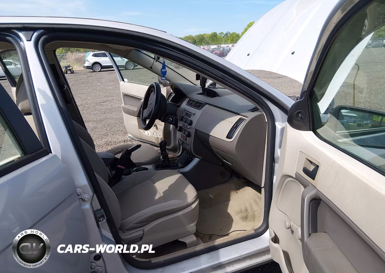 2008 Ford Focus S VIN:1FAHP34N48W251902 - 5