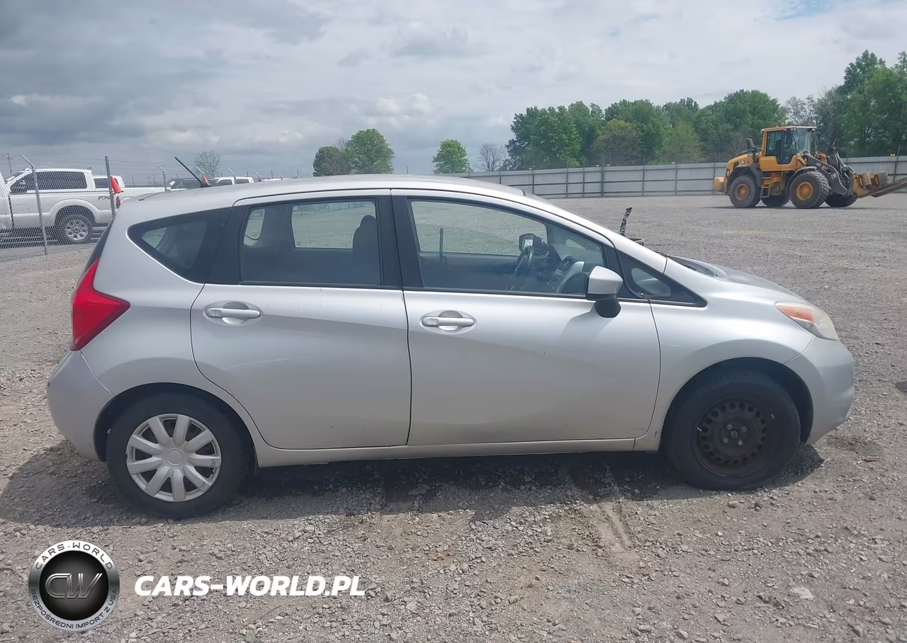 2015 Nissan Versa Note S (Sr)-S Plus-Sl-Sr-Sv VIN:3N1CE2CPXFL363908 - 13