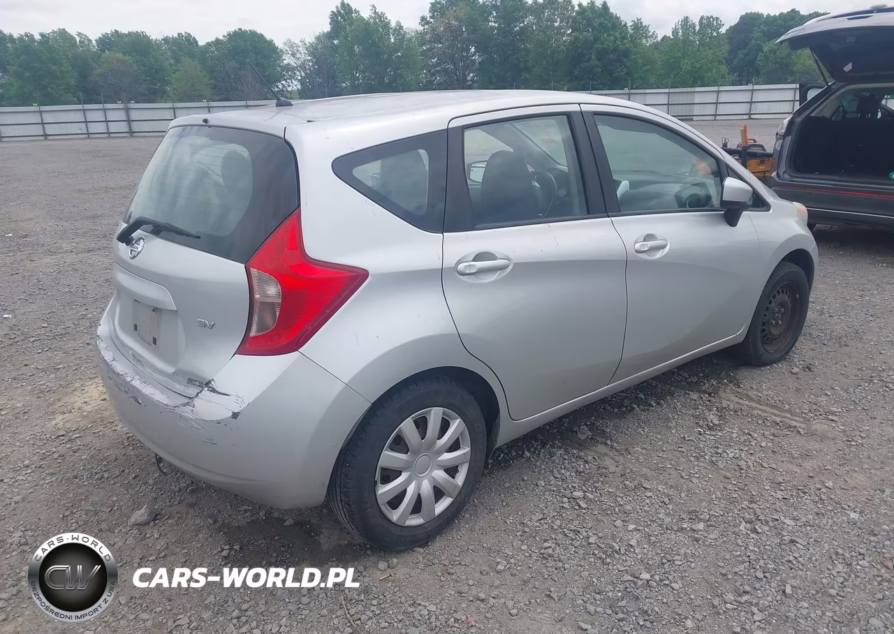 2015 Nissan Versa Note S (Sr)-S Plus-Sl-Sr-Sv VIN:3N1CE2CPXFL363908 - 4