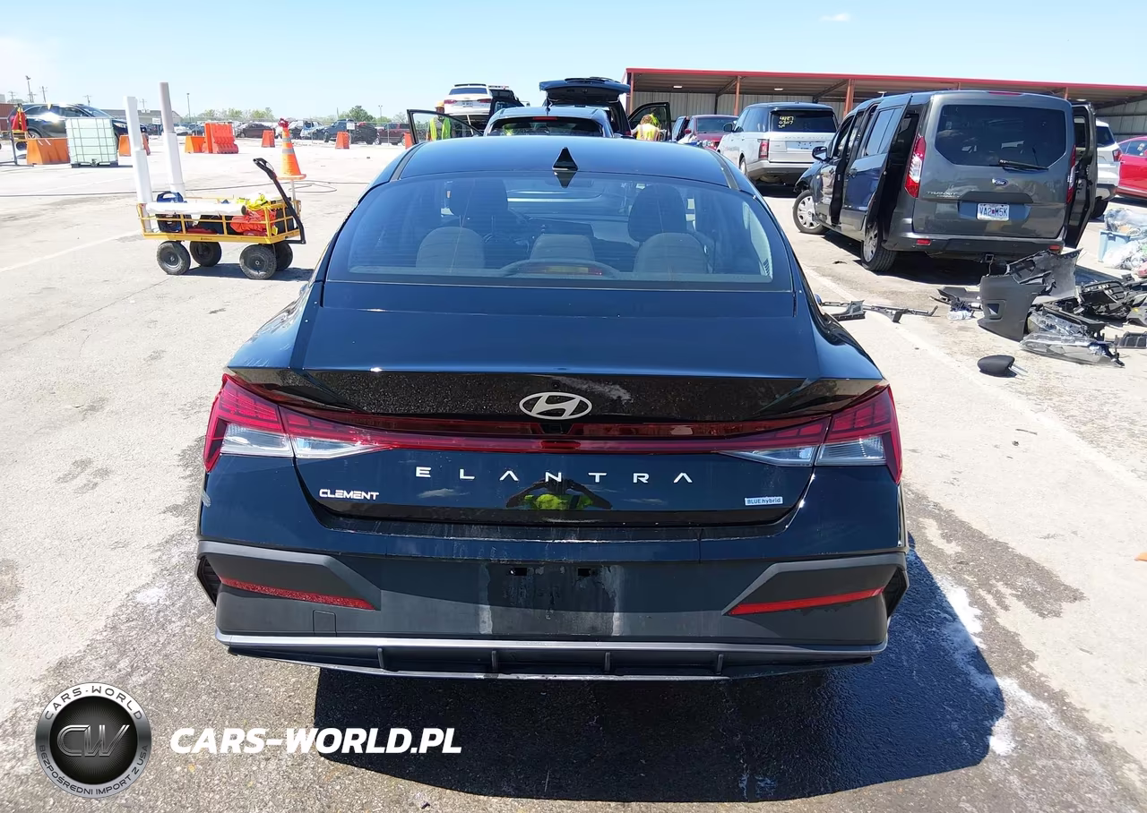 2025 Hyundai Elantra Hybrid Blue VIN:KMHLM4DJ1SU143803 - 16