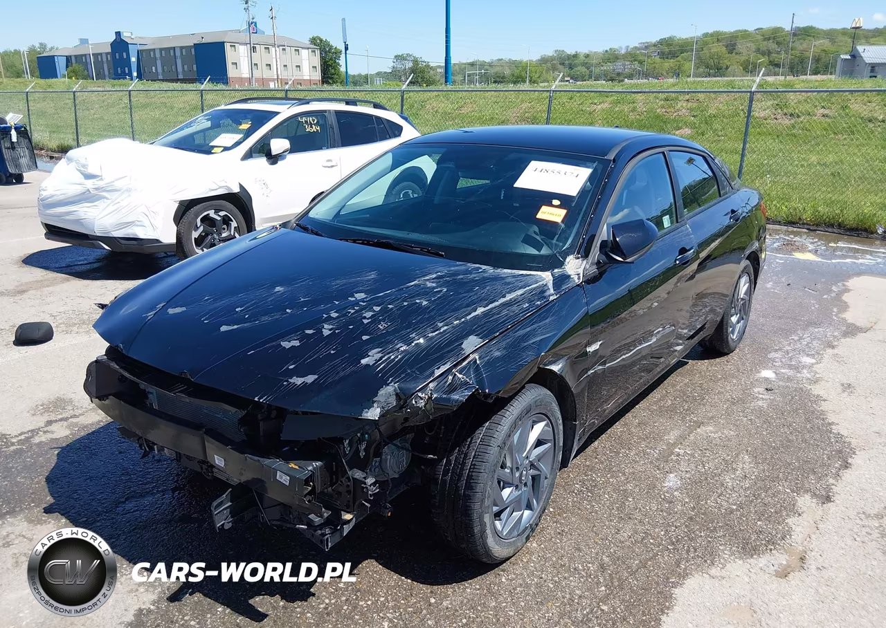 2025 Hyundai Elantra Hybrid Blue VIN:KMHLM4DJ1SU143803 - 17