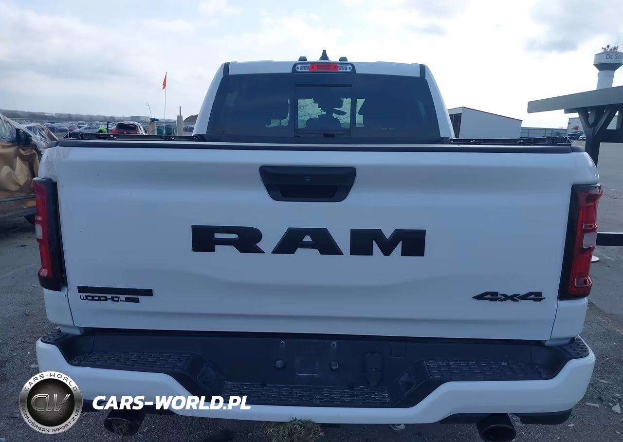 2025 Ram 1500 Big Horn 4X4 5'7 Box VIN:1C6SRFFP5SN521752 - 16