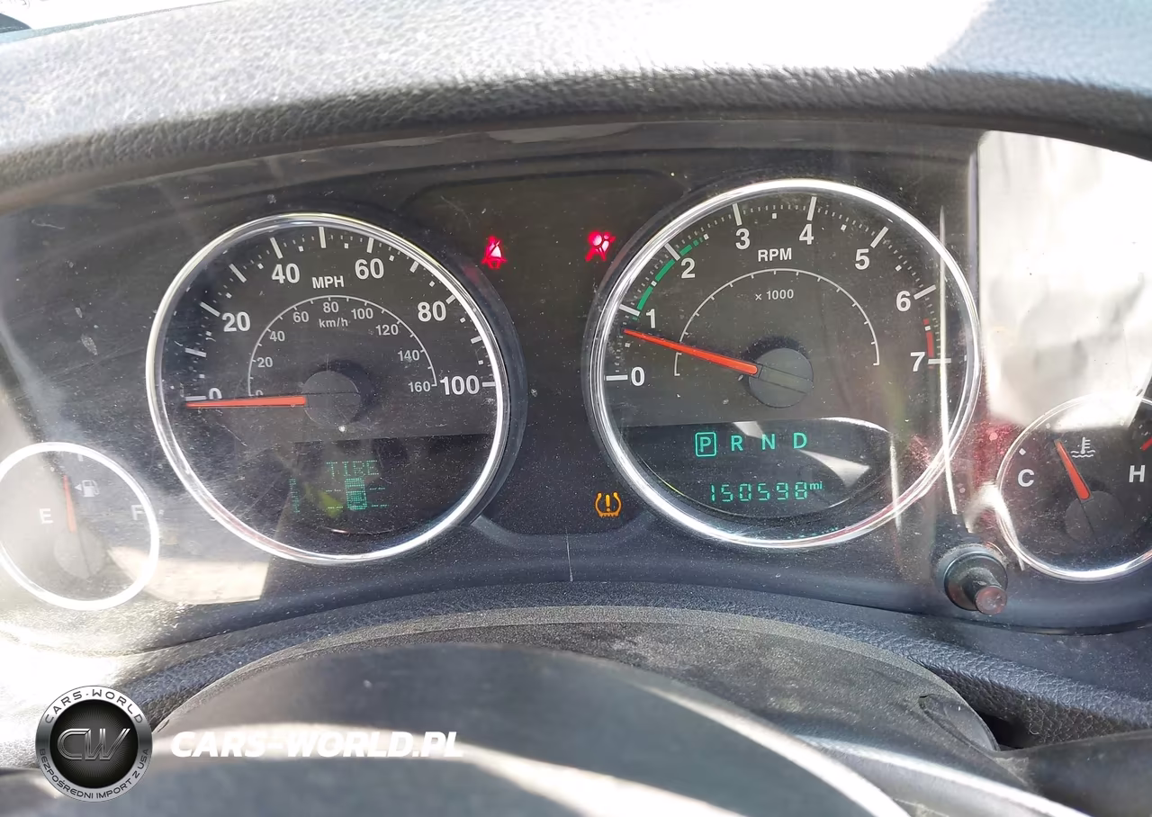 2015 Jeep Wrangler Unlimited Sahara VIN:1C4HJWEG1FL635289 - 7