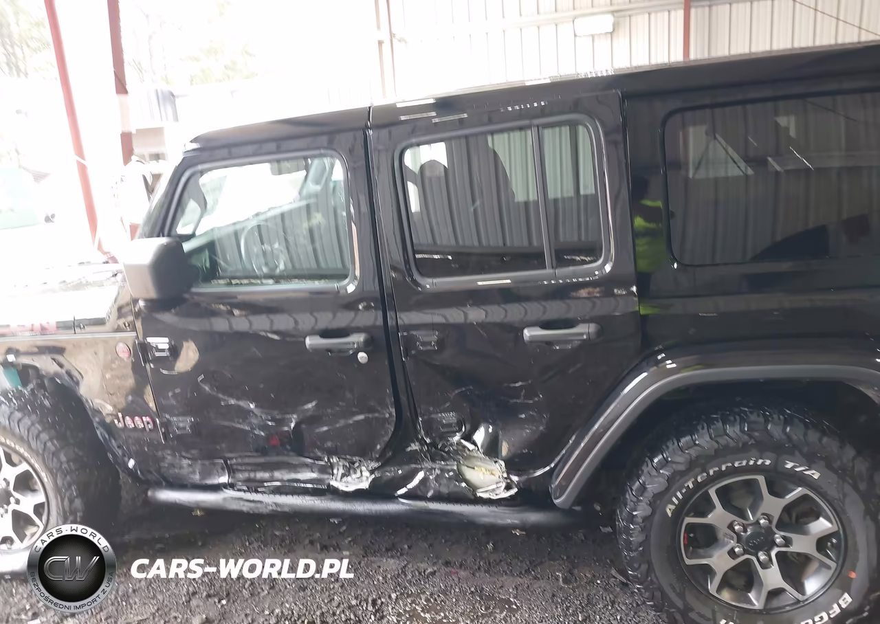 2020 Jeep Wrangler Unlimited Rubicon 4X4 VIN:1C4HJXFG1LW246523 - 14