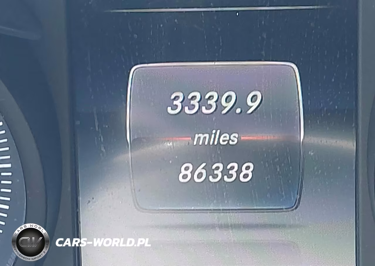 2017 Mercedes-Benz C 300 4Matic VIN:55SWF4KB9HU196627 - 15