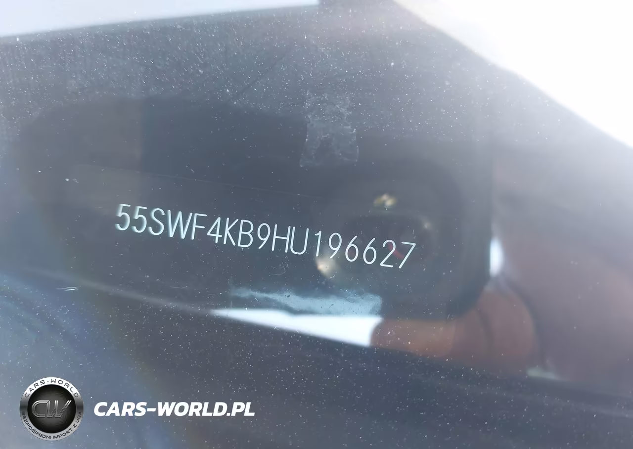 2017 Mercedes-Benz C 300 4Matic VIN:55SWF4KB9HU196627 - 17