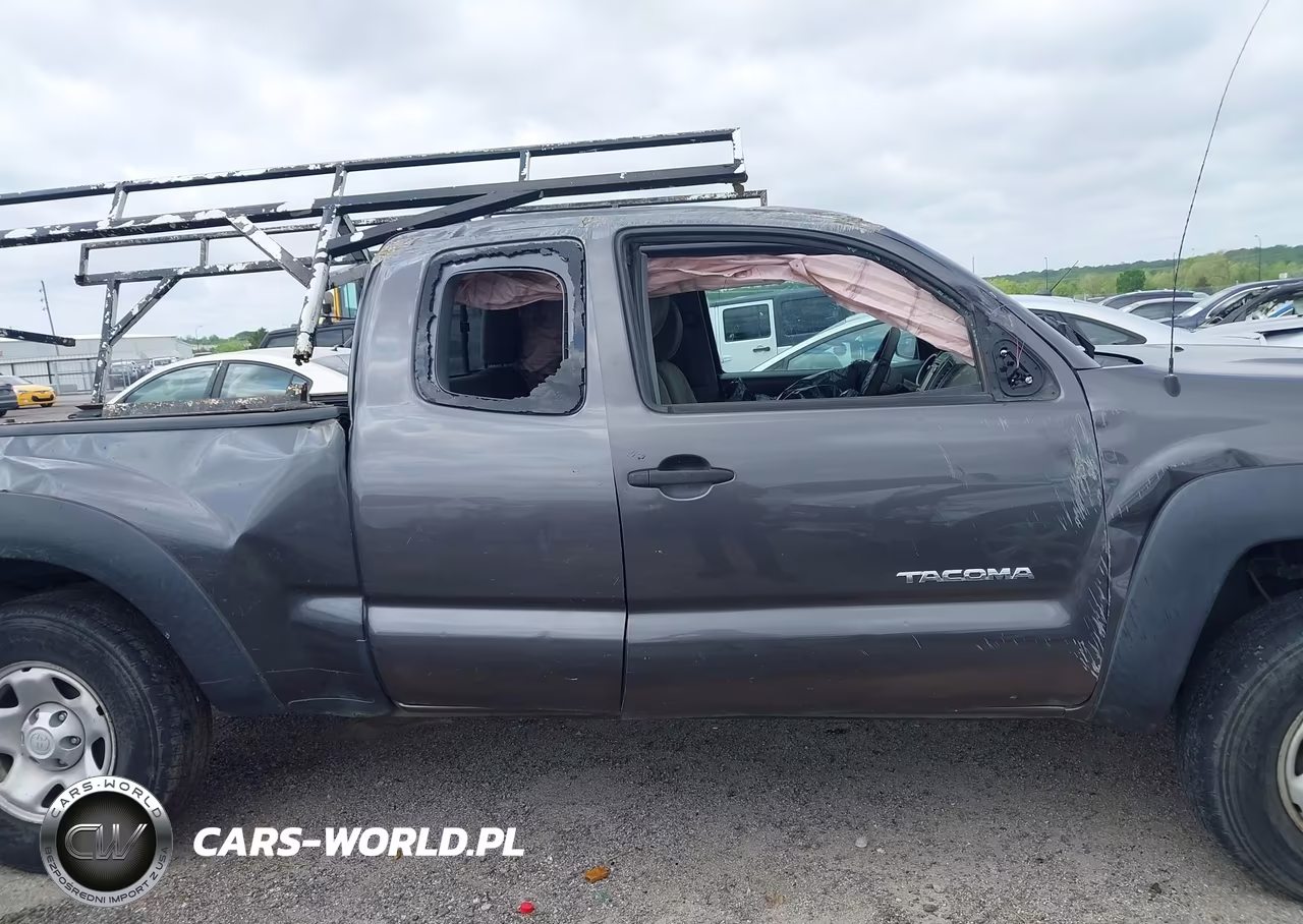 2015 Toyota Tacoma Prerunner VIN:5TFTX4GNXFX045710 - 13