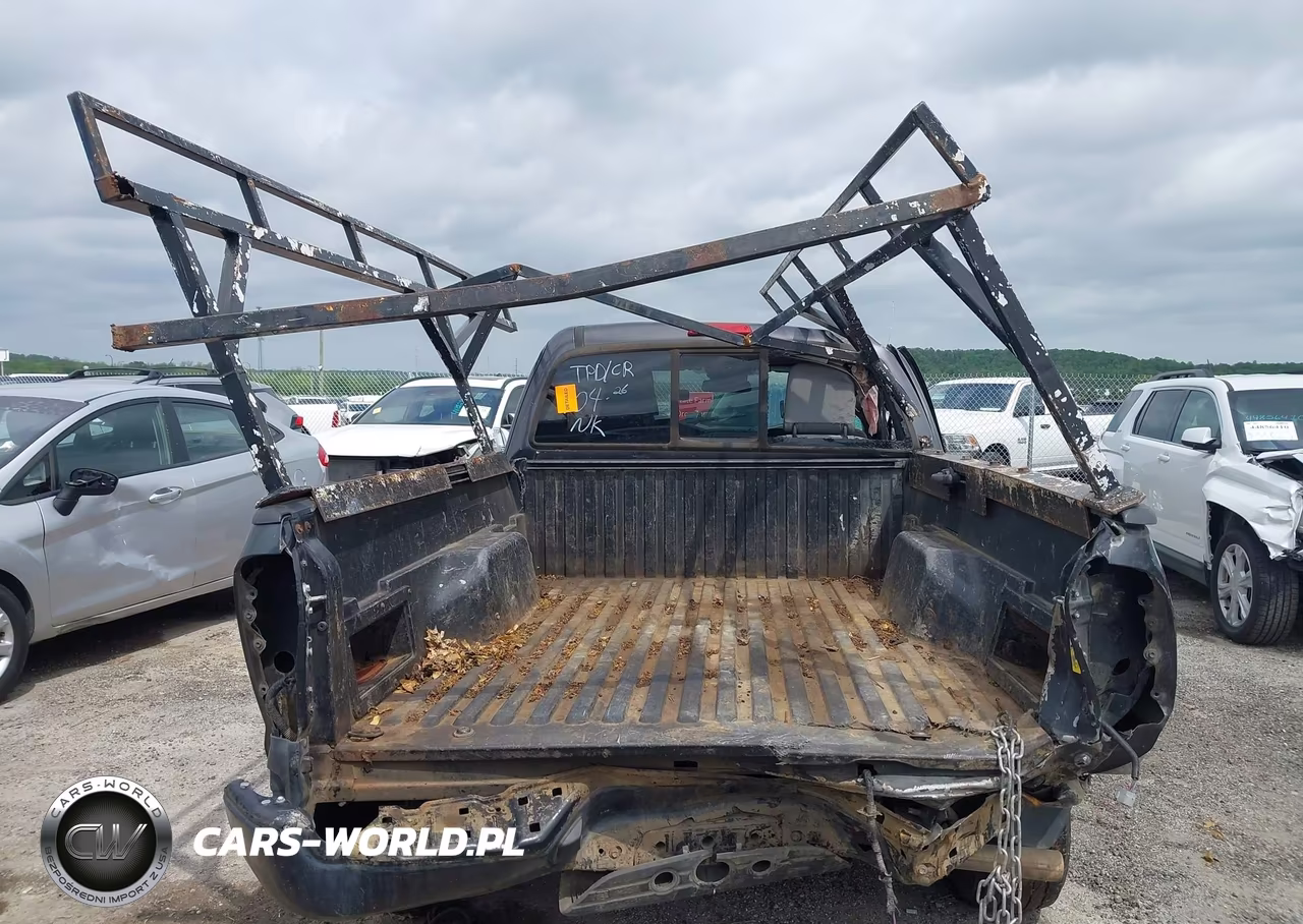 2015 Toyota Tacoma Prerunner VIN:5TFTX4GNXFX045710 - 16