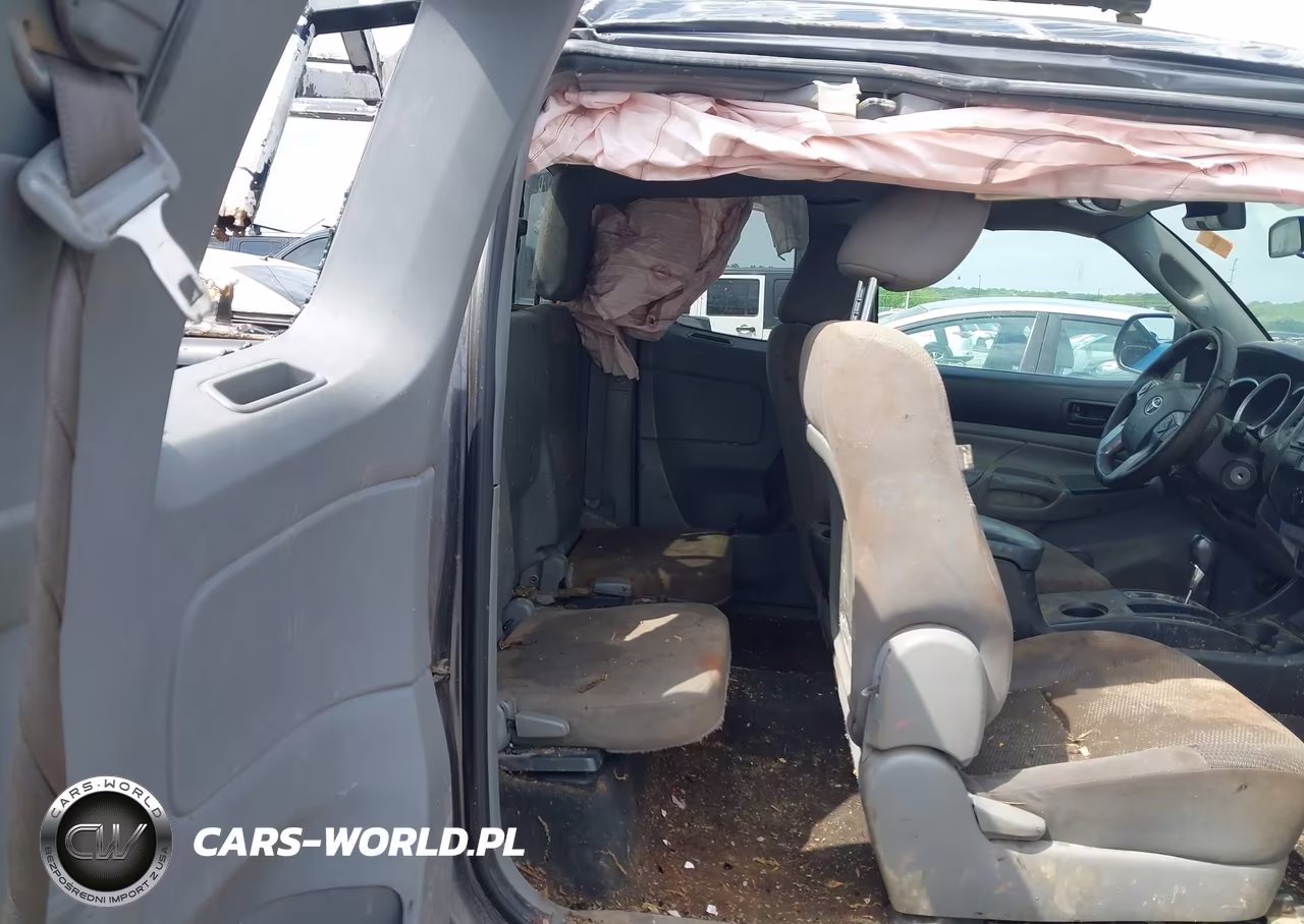 2015 Toyota Tacoma Prerunner VIN:5TFTX4GNXFX045710 - 8