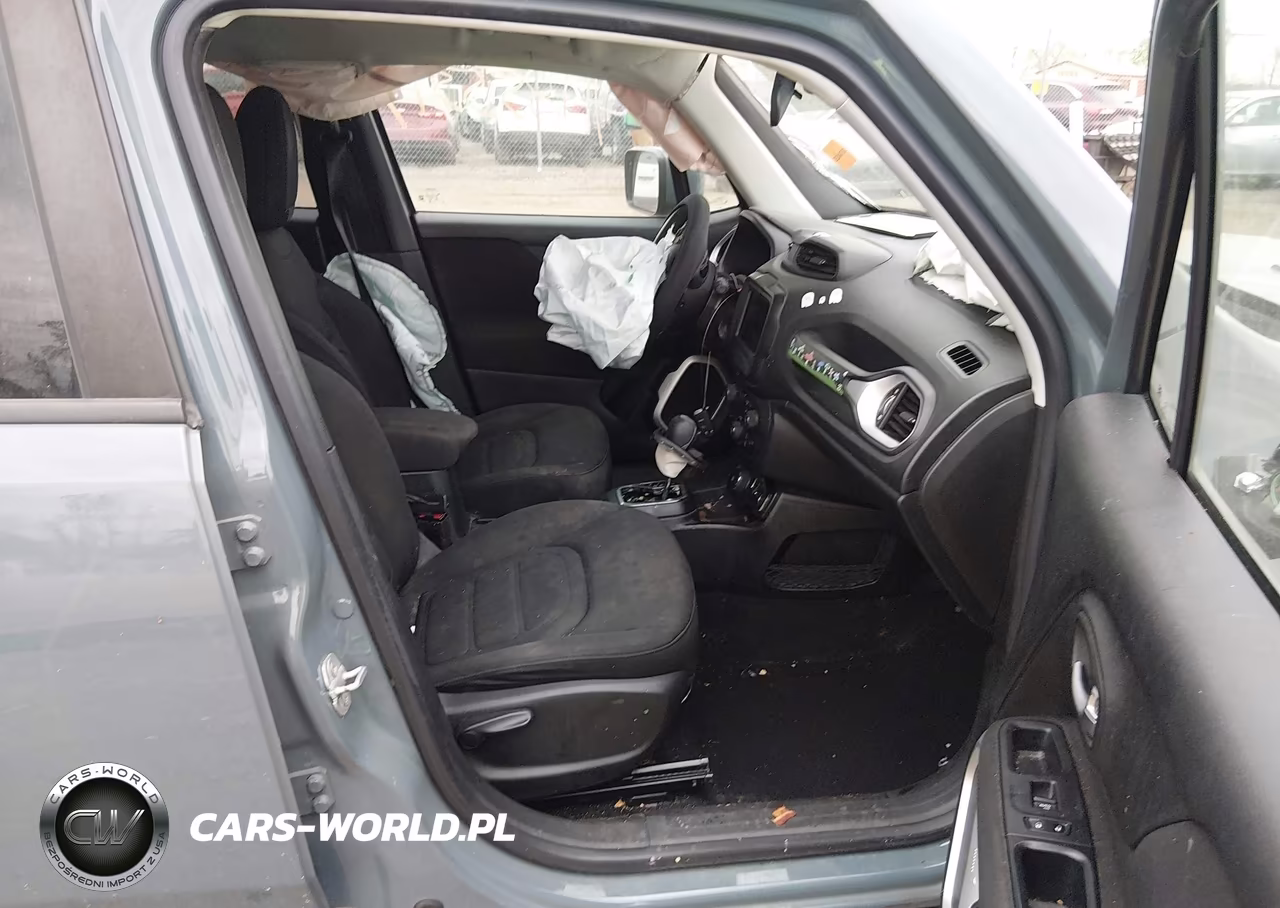 2018 Jeep Renegade Latitude 4X4 VIN:ZACCJBBB3JPH18576 - 5