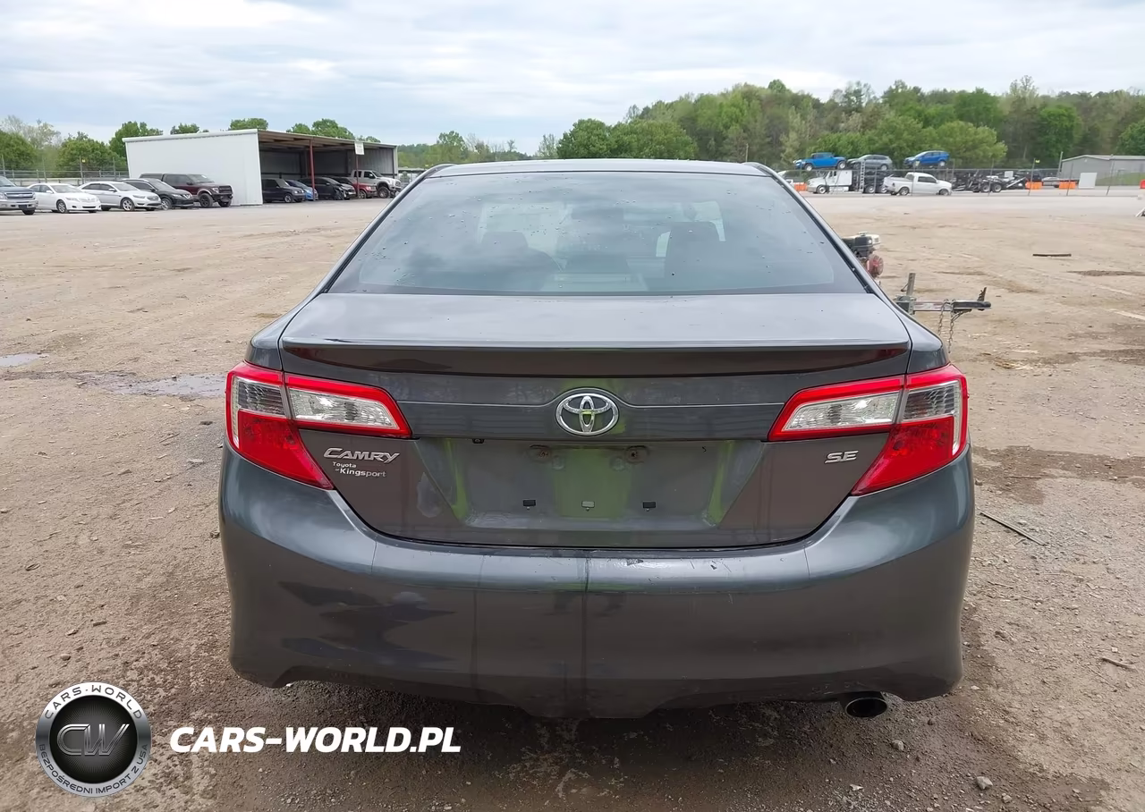 2014 Toyota Camry Se VIN:4T1BF1FK5EU407149 - 16
