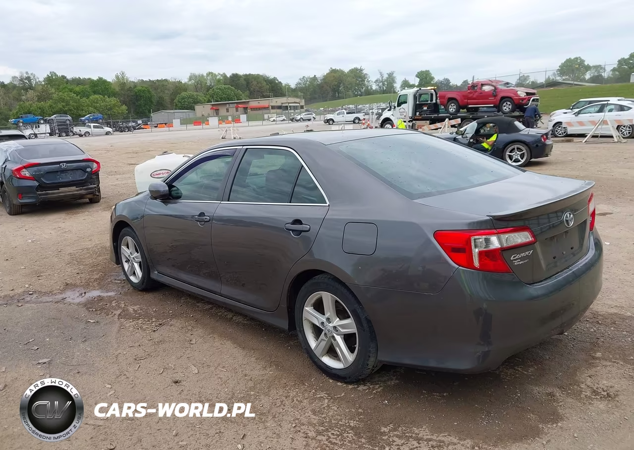 2014 Toyota Camry Se VIN:4T1BF1FK5EU407149 - 3