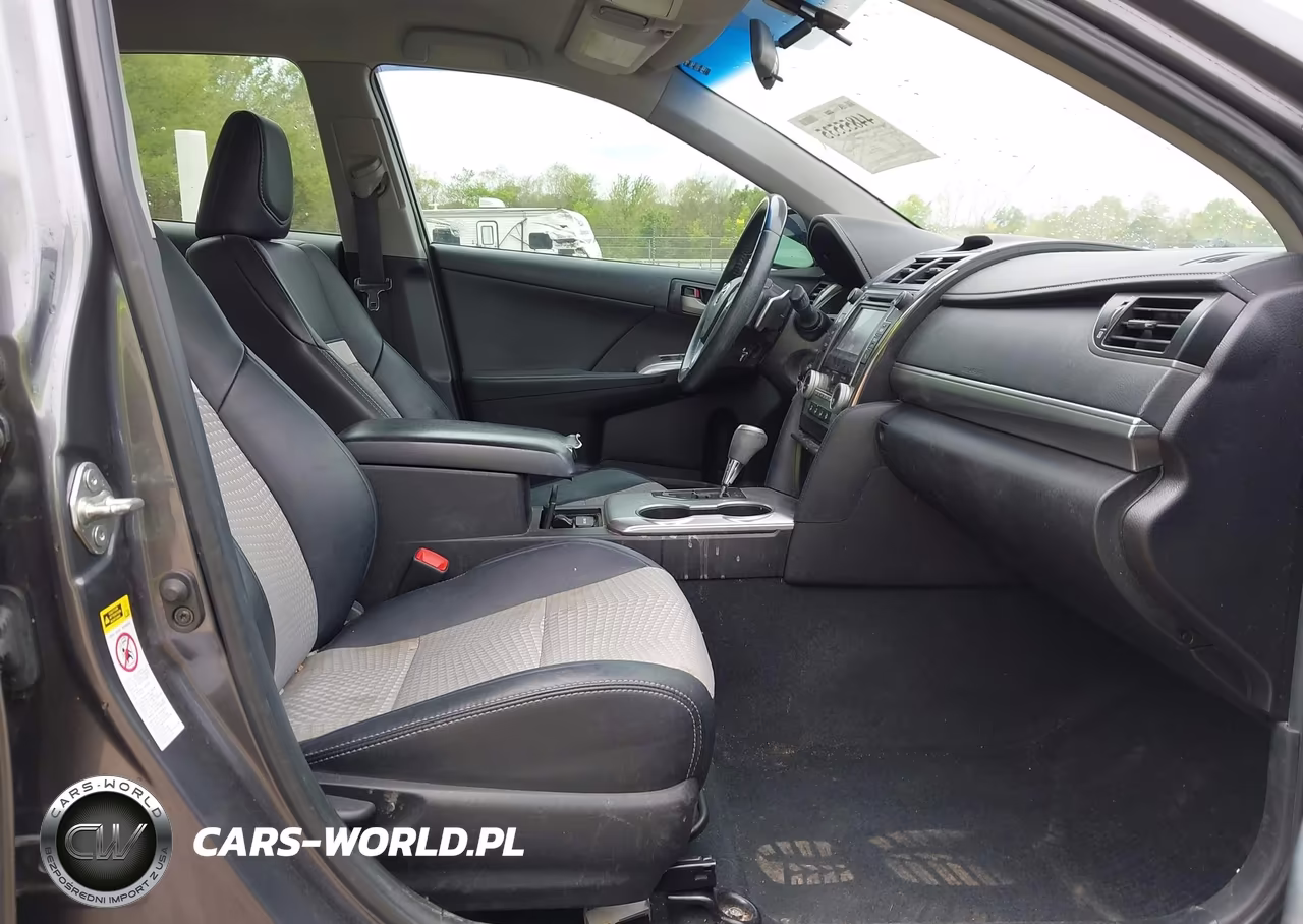 2014 Toyota Camry Se VIN:4T1BF1FK5EU407149 - 5