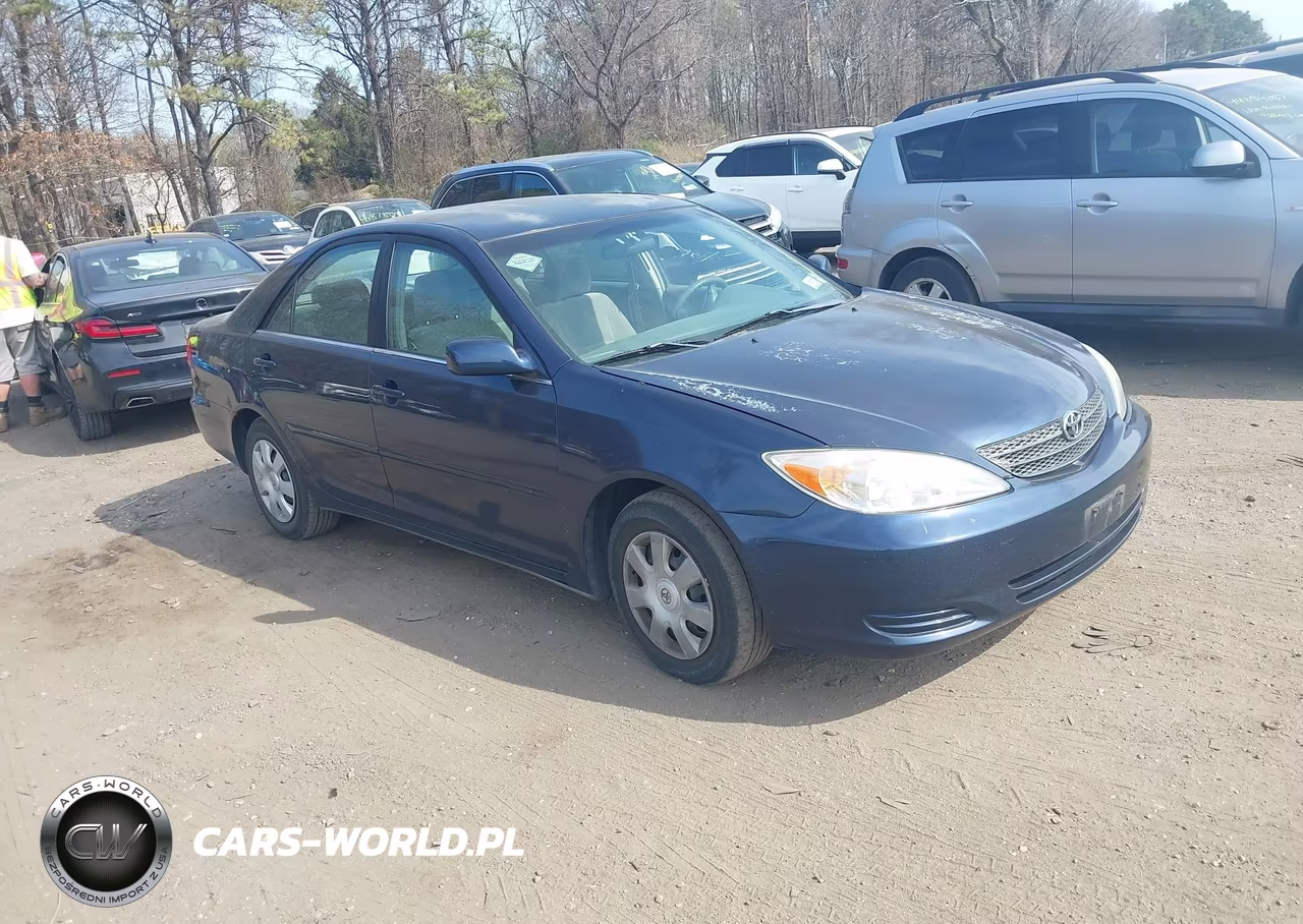 2004 Toyota Camry Le – zdjęcie 1 z 11