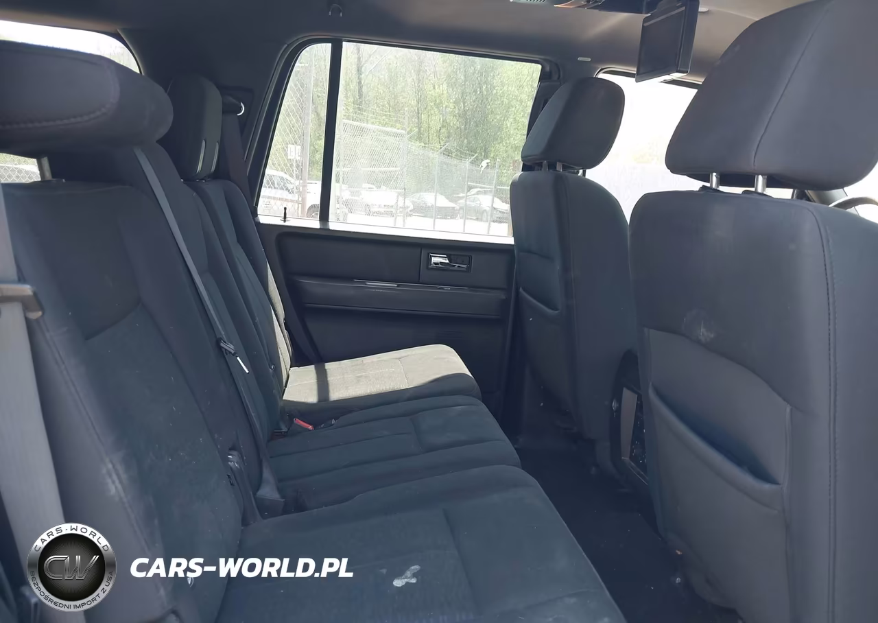 2007 Ford Expedition Xlt VIN:1FMFU16577LA63687 - 8