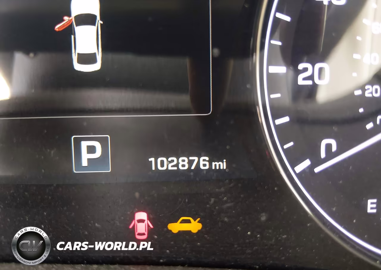 2015 Hyundai Genesis 3.8 VIN:KMHGN4JE9FU097827 - 16