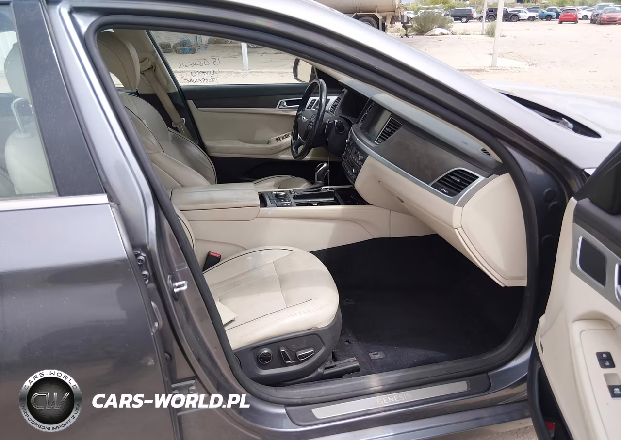 2015 Hyundai Genesis 3.8 VIN:KMHGN4JE9FU097827 - 5