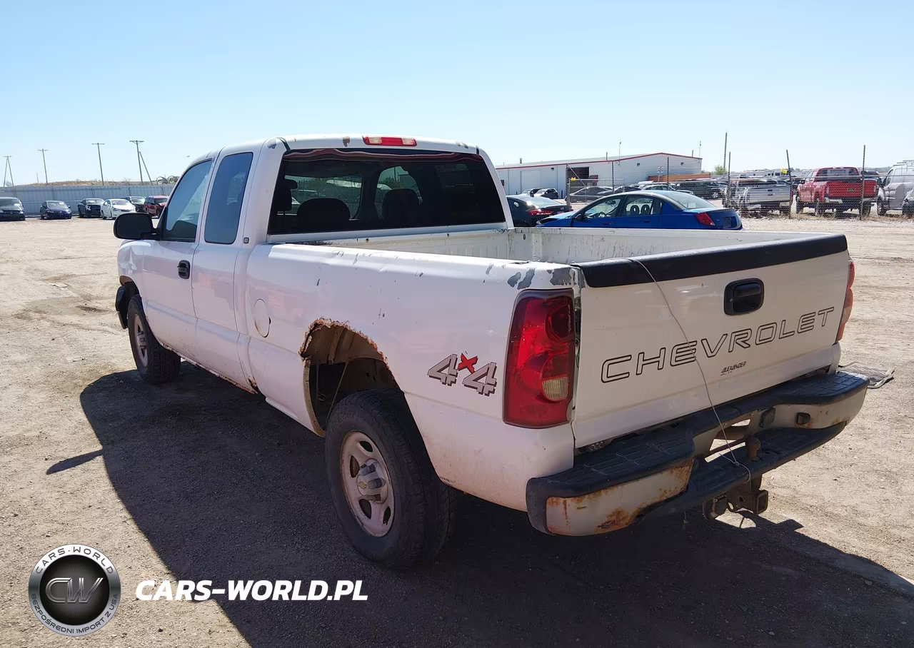 2003 Chevrolet Silverado 1500 VIN:2GCEK19V831371517 - 3