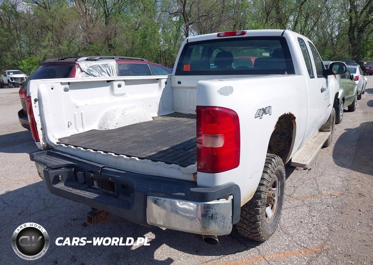 2007 Chevrolet Silverado 2500Hd Work Truck VIN:1GCHK29K57E576788 - 4