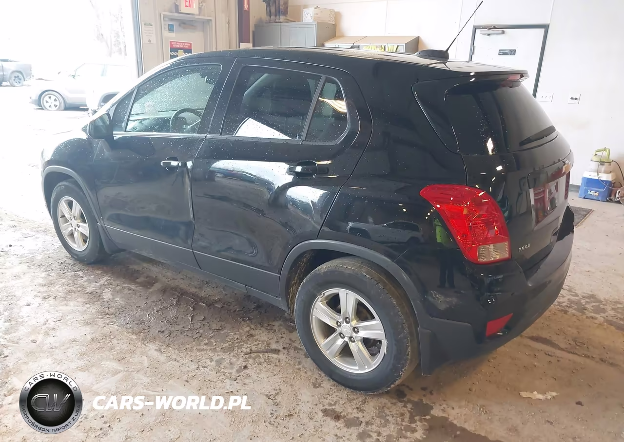 2019 Chevrolet Trax Ls VIN:3GNCJKSB8KL223758 - 3