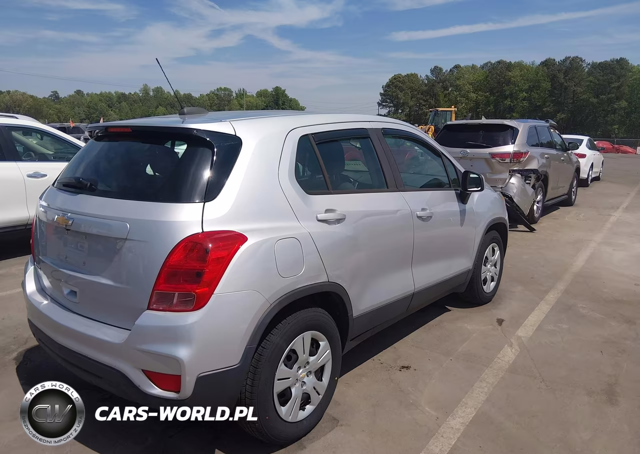 2017 Chevrolet Trax Ls VIN:3GNCJKSB6HL273163 - 4