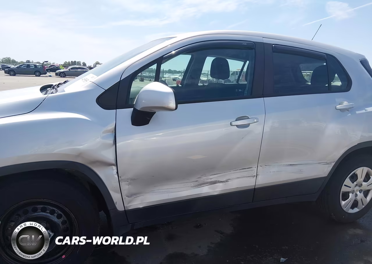 2017 Chevrolet Trax Ls VIN:3GNCJKSB6HL273163 - 6