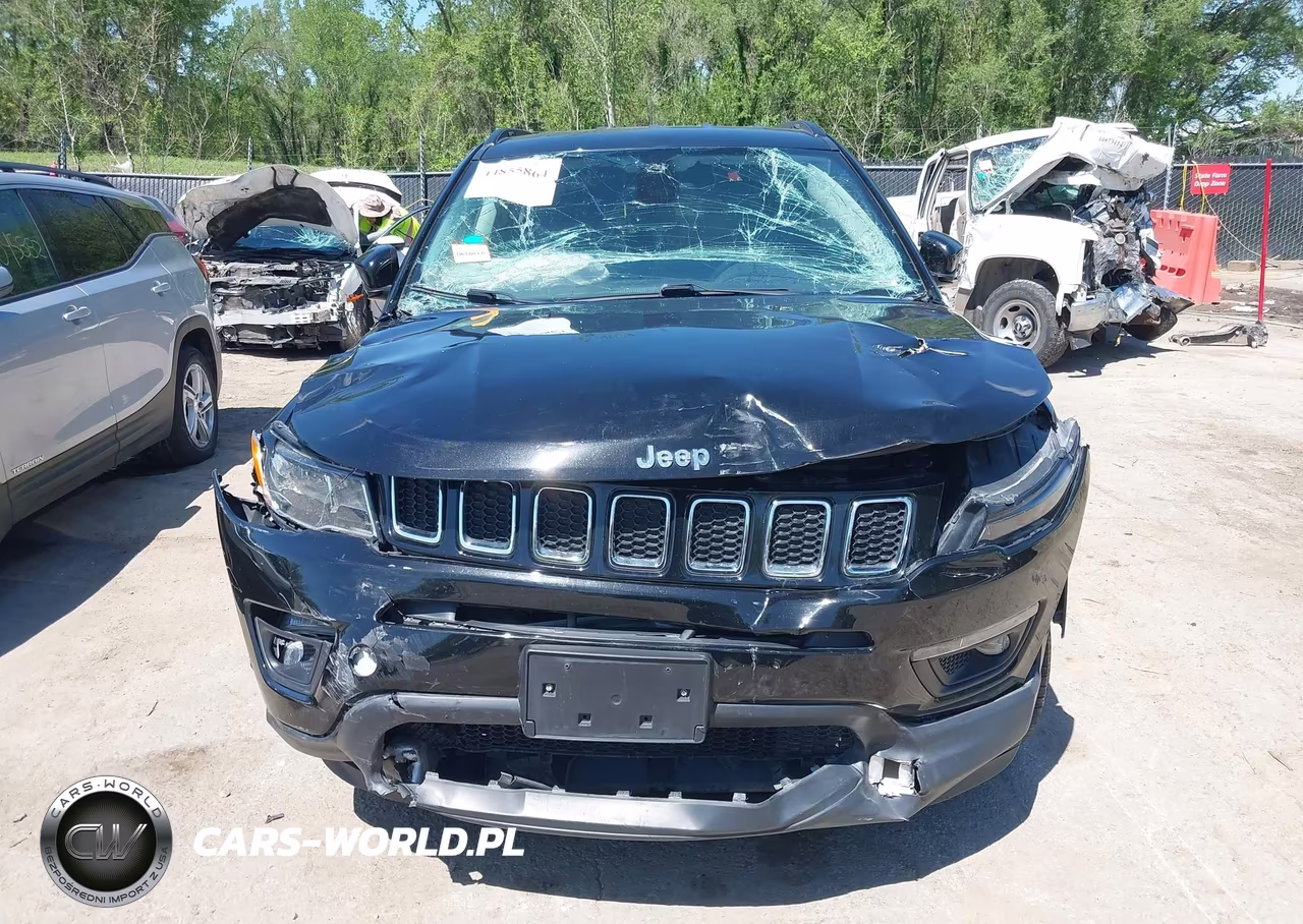 2018 Jeep Compass Latitude 4X4 VIN:3C4NJDBB0JT413839 - 13