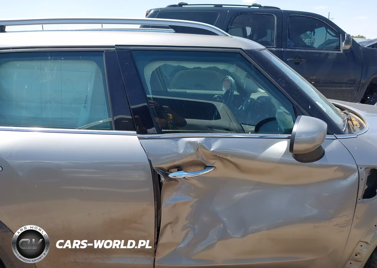2020 Mini Countryman Cooper VIN:WMZYW3C02L3L18218 - 13