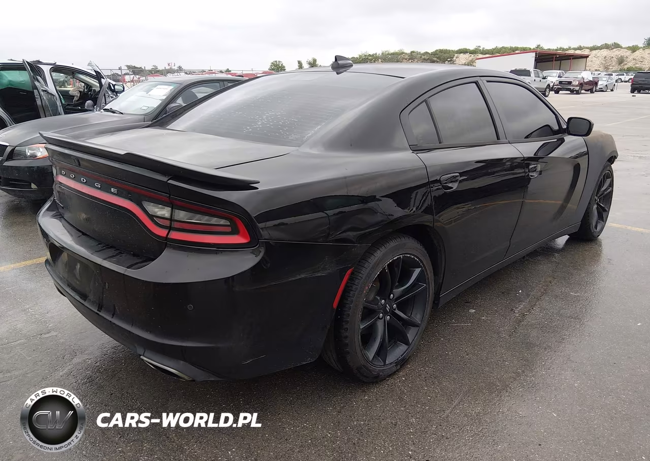 2018 Dodge Charger Sxt Plus Rwd VIN:2C3CDXHG5JH197177 - 4