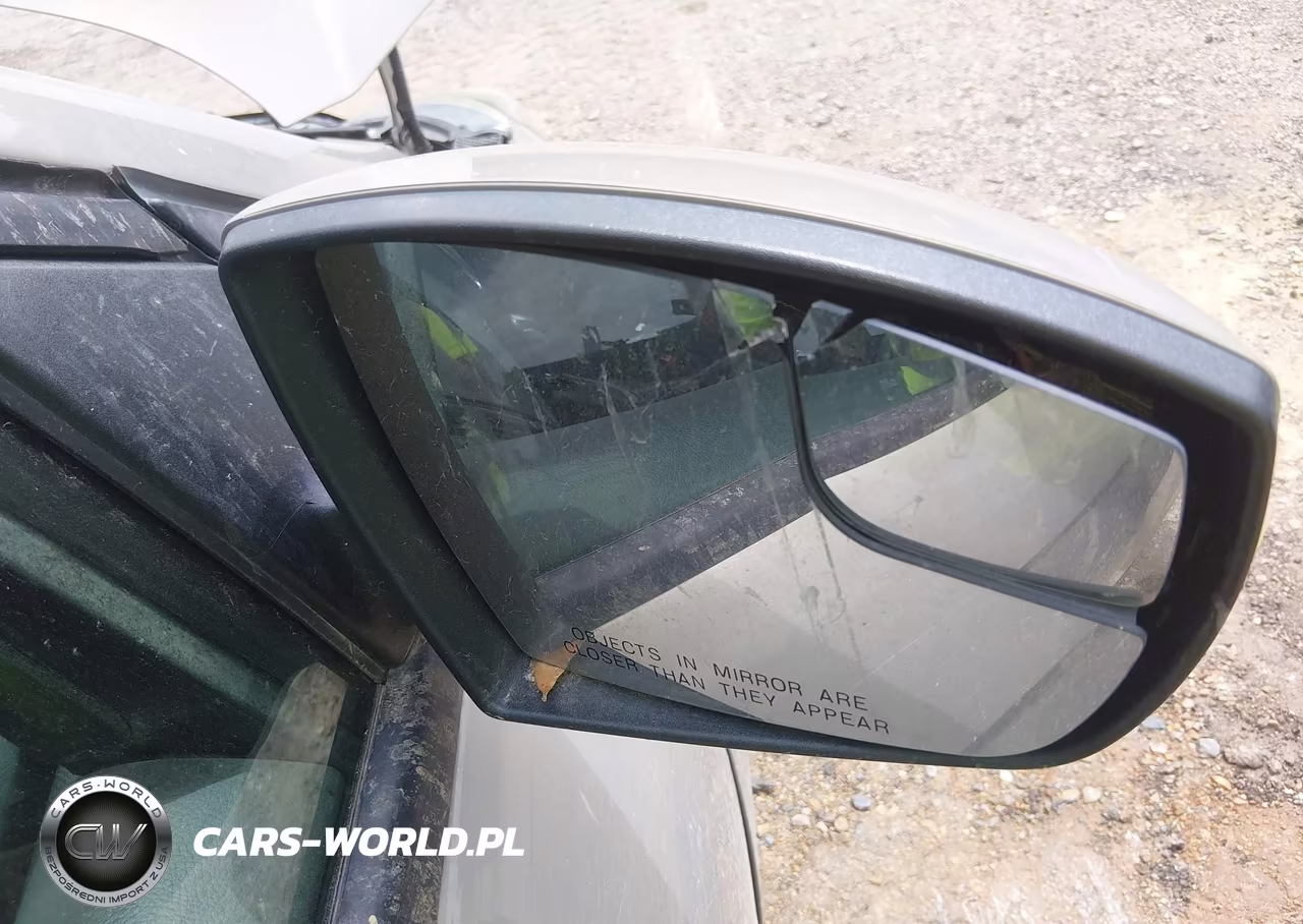 2015 Ford Focus Se VIN:1FADP3K28FL336005 - 14