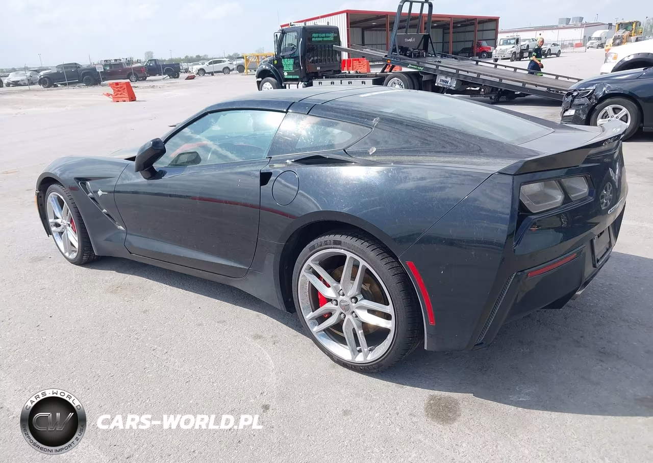 2015 Chevrolet Corvette Stingray VIN:1G1YB2D71F5113377 - 3