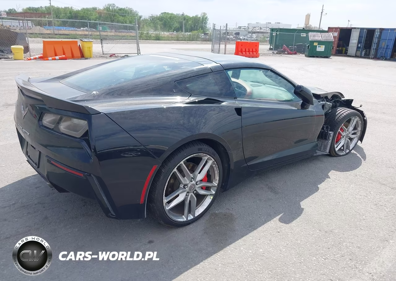 2015 Chevrolet Corvette Stingray VIN:1G1YB2D71F5113377 - 4