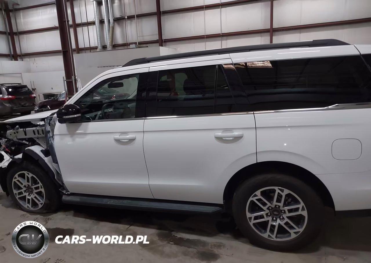 2025 Ford Expedition Active VIN:1FMJU1J88SEA66011 - 14