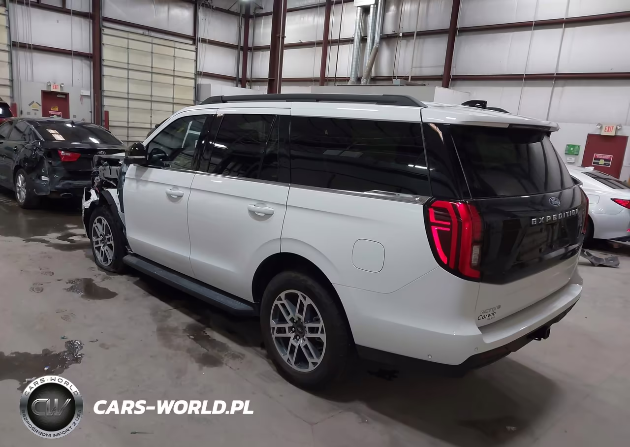 2025 Ford Expedition Active VIN:1FMJU1J88SEA66011 - 3