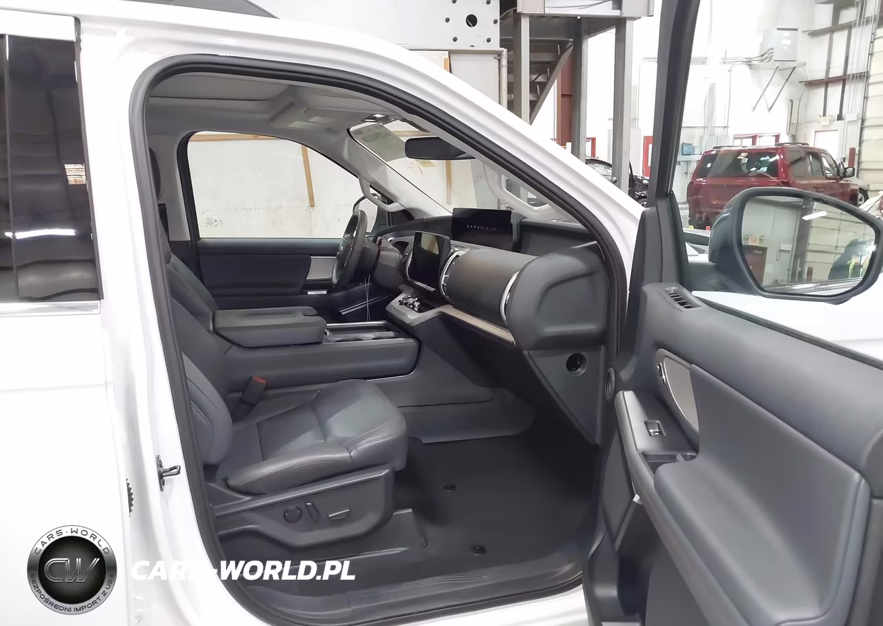 2025 Ford Expedition Active VIN:1FMJU1J88SEA66011 - 5