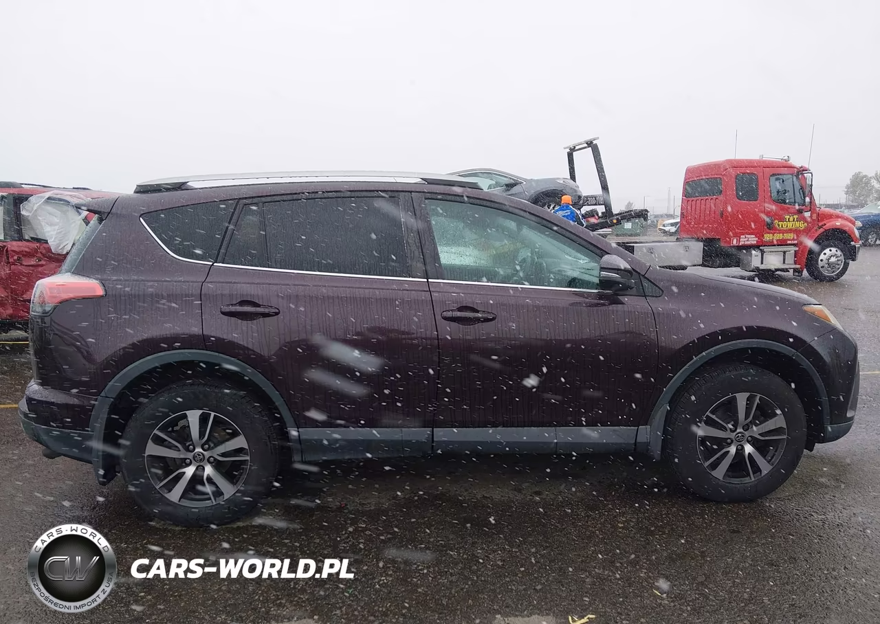 2018 Toyota Rav4 Xle VIN:2T3RFREV2JW807020 - 14